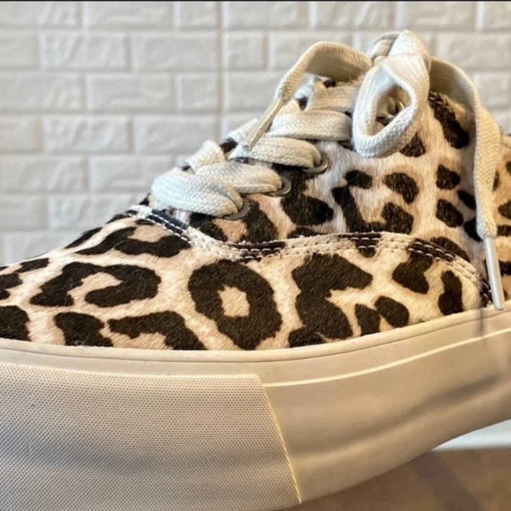 SeaVees platform leopard cowhide material